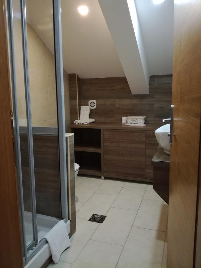Motel Jezero 姆拉代诺瓦茨 外观 照片